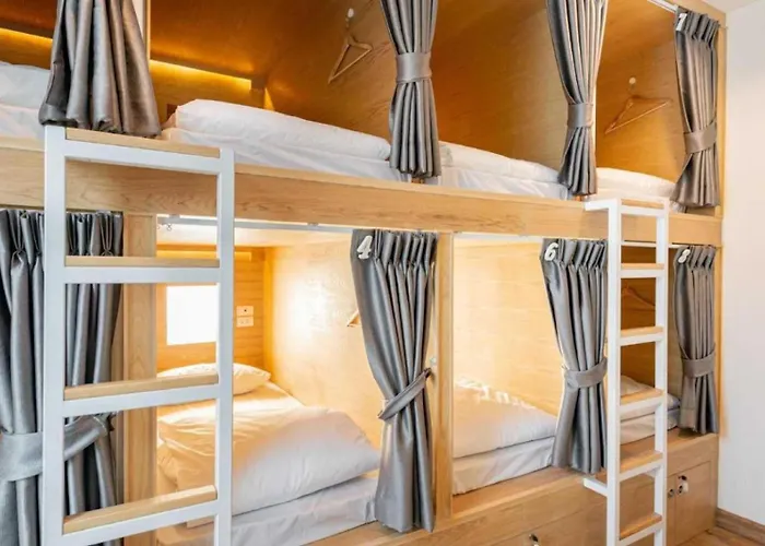 Hotel Cape Ratchada. 2*